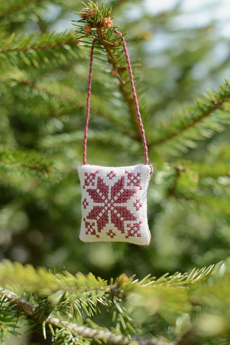 Retro-inspired crafts